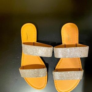 NWT 6.5 silver two strap sparkle sandals